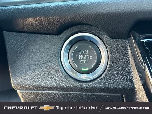 New 2026 Chevrolet Traverse LT w/ Driver Confidence Package FWD image 21