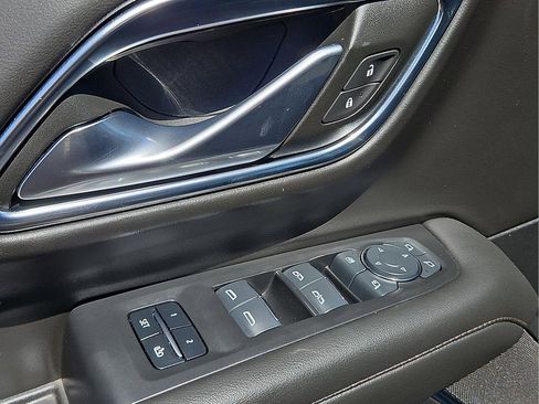 Used 2024 Chevrolet Tahoe High Country image 10