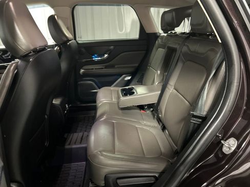 Used 2023 Lincoln Corsair Reserve image 23