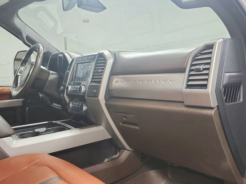 Used 2019 Ford F250 King Ranch w/ King Ranch Ultimate Package AWD/4WD image 45