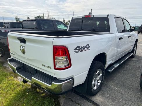 Used 2023 RAM 1500 Big Horn AWD/4WD image 3