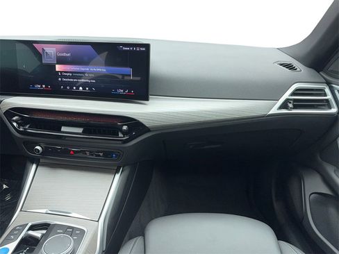 Used 2025 BMW i4 eDrive40 image 19