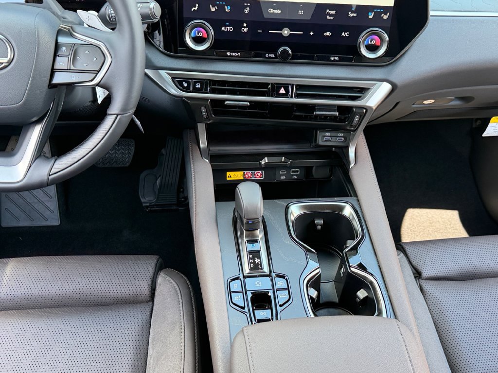 New 2026 Lexus RX 450h AWD w/ Convenience Package image 10