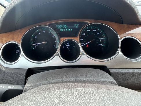 Used 2010 Buick Enclave CXL w/ Trailering Provision Package AWD/4WD image 21