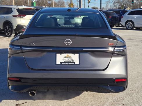 Used 2026 Nissan Sentra SR w/ Floor Mat Package FWD image 12