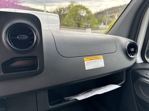 New 2025 Mercedes-Benz Sprinter 2500 image 23