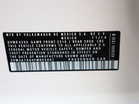Used 2015 Volkswagen Golf TDI S image 12