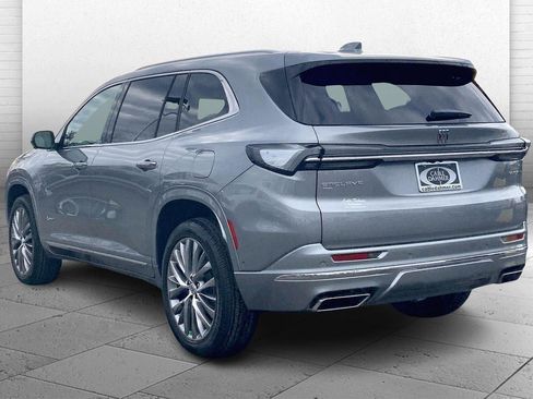 New 2026 Buick Enclave Avenir w/ Super Cruise Package image 3