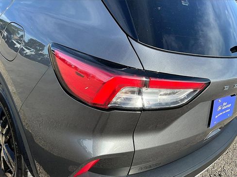 Certified 2022 Ford Escape S image 30