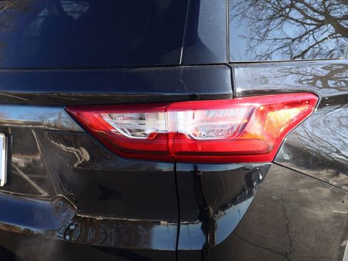 Used 2021 Chevrolet Traverse LS w/ LPO, Blackout Package image 7