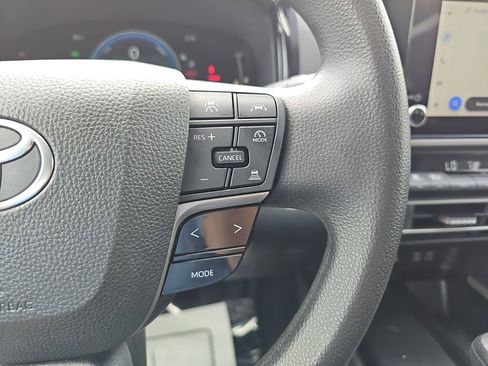 Used 2025 Toyota Camry LE image 22