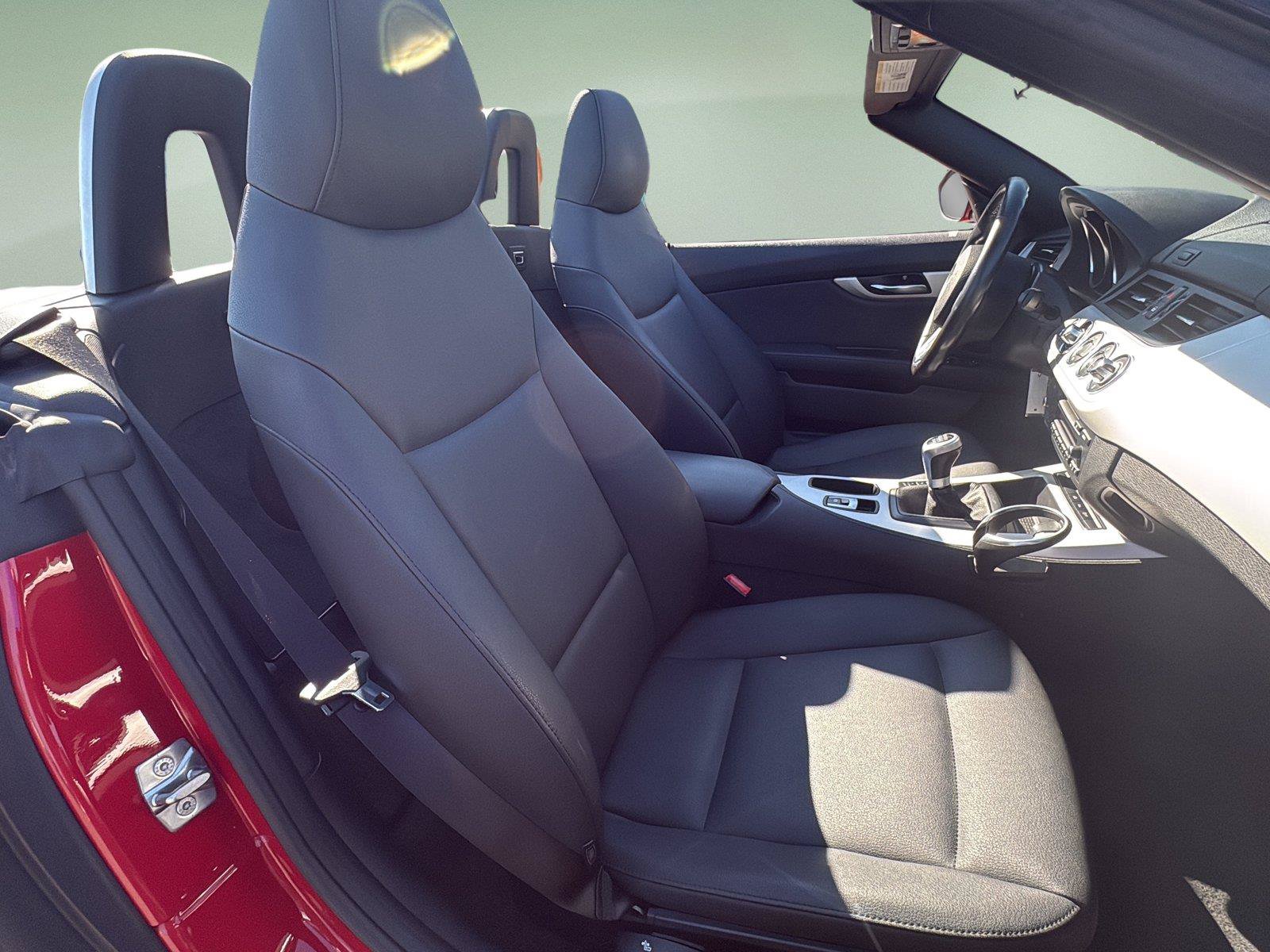 Used 2012 BMW Z4 sDrive28i RWD image 24