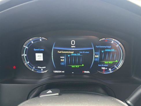 Used 2017 Cadillac Escalade Platinum AWD/4WD image 37