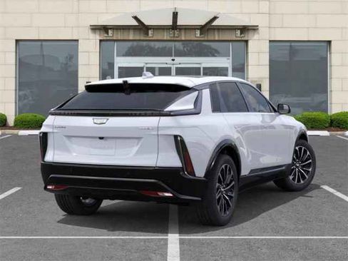 New 2026 Cadillac Lyriq Sport image 4
