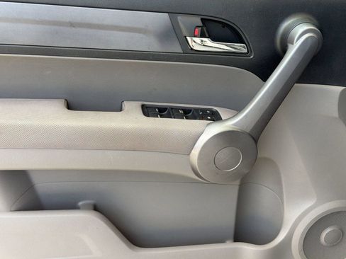 Used 2009 Honda CR-V LX image 12
