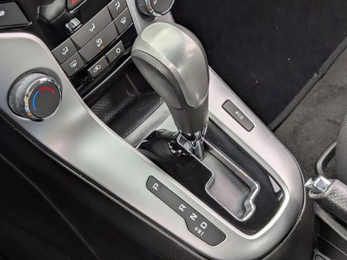 Used 2015 Chevrolet Cruze LT image 15