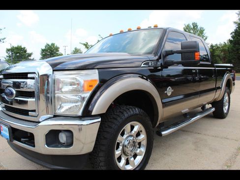 Used 2013 Ford F250 Lariat w/ Lariat Ultimate Pkg image 1