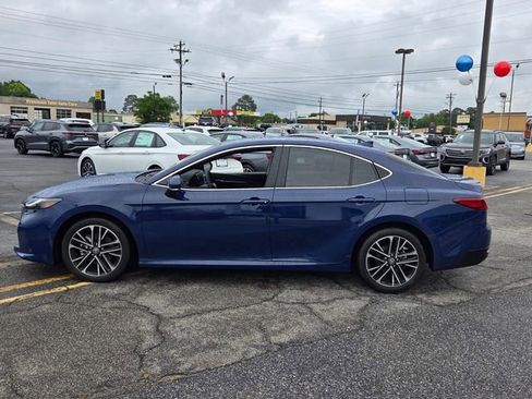 Used 2026 Toyota Camry XLE FWD image 4