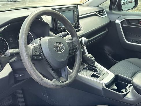 Used 2021 Toyota RAV4 LE AWD/4WD image 22