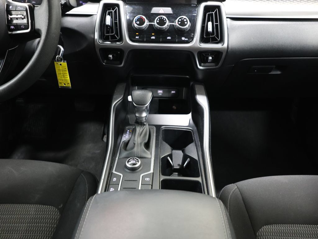 Used 2022 Kia Sorento LX FWD image 20