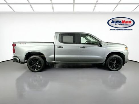 Used 2024 Chevrolet Silverado 1500 Custom image 9