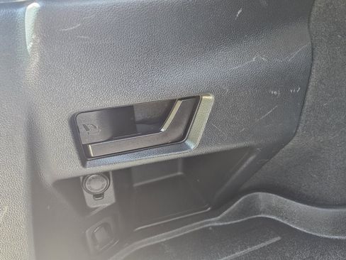 Used 2019 Subaru Outback 3.6R Limited AWD/4WD image 33