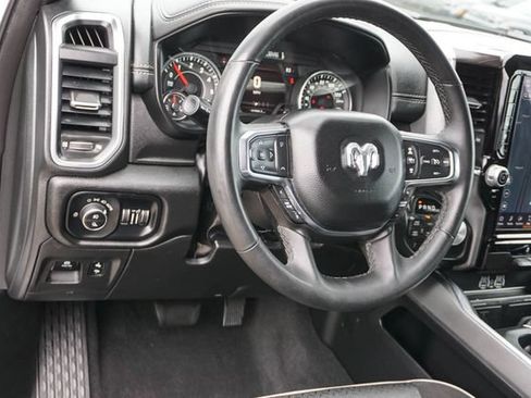 Used 2025 RAM 1500 Laramie AWD/4WD image 12