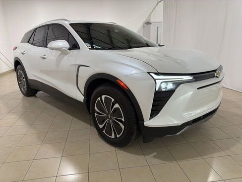 Used 2024 Chevrolet Blazer EV LT image 7