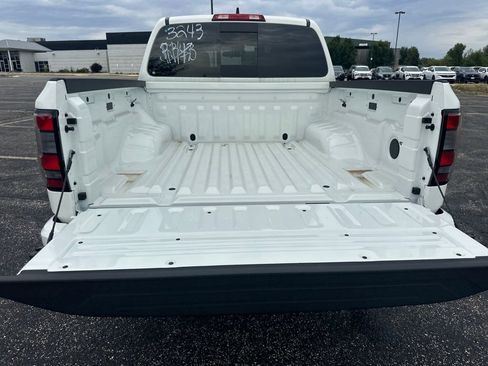 New 2025 Nissan Frontier PRO-4X AWD/4WD image 33