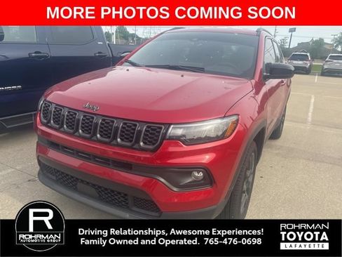 Used 2026 Jeep Compass Latitude AWD/4WD image 1