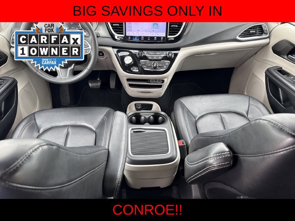 Used 2024 Chrysler Pacifica Touring-L FWD image 26