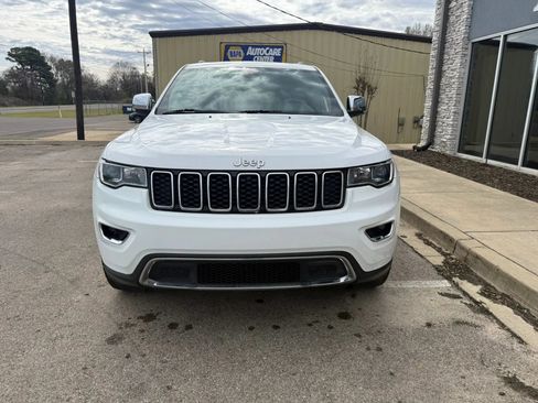 Used 2020 Jeep Grand Cherokee Limited RWD image 3