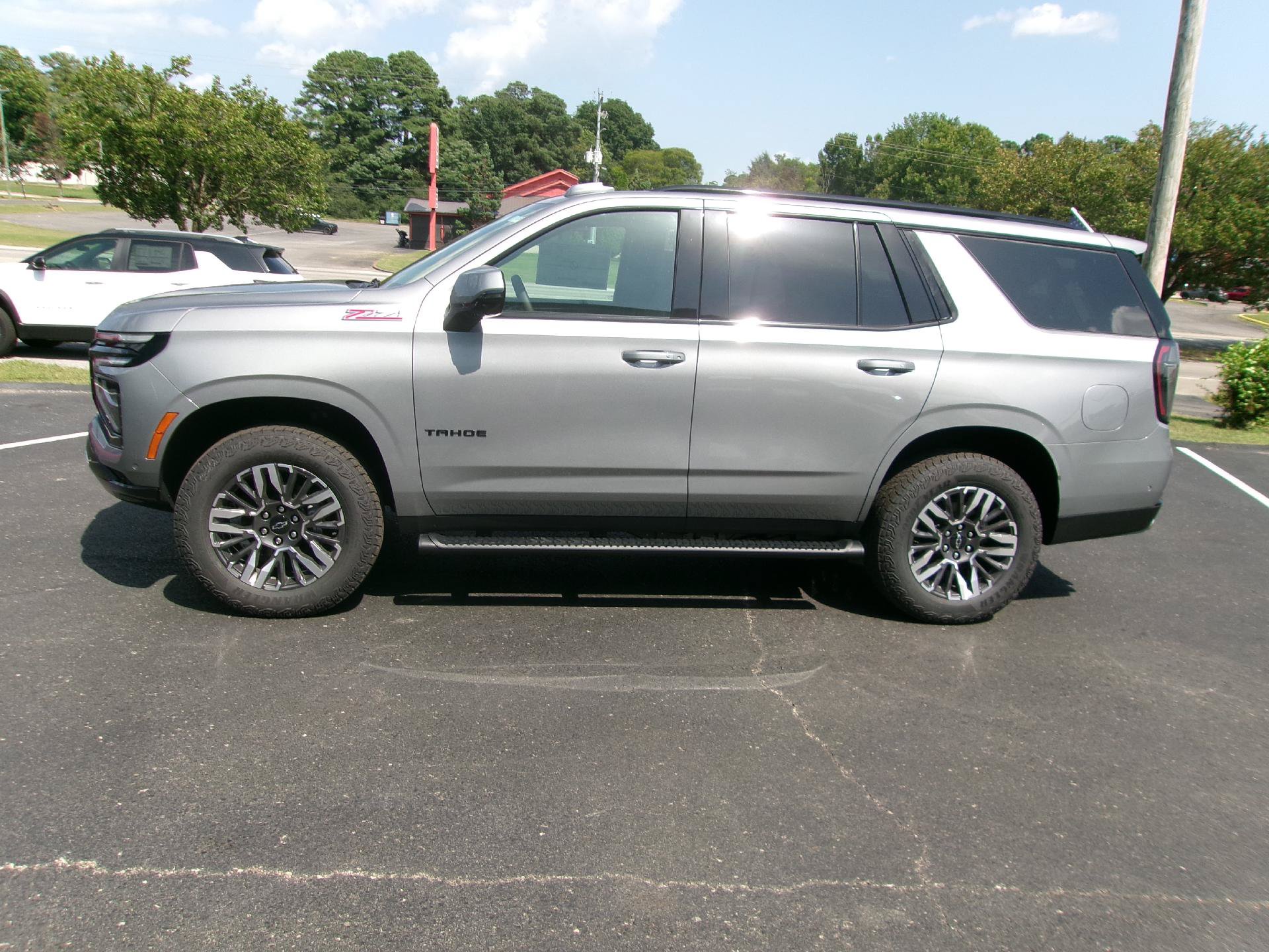 New 2026 Chevrolet Tahoe Z71 w/ Comfort Package AWD/4WD image 6