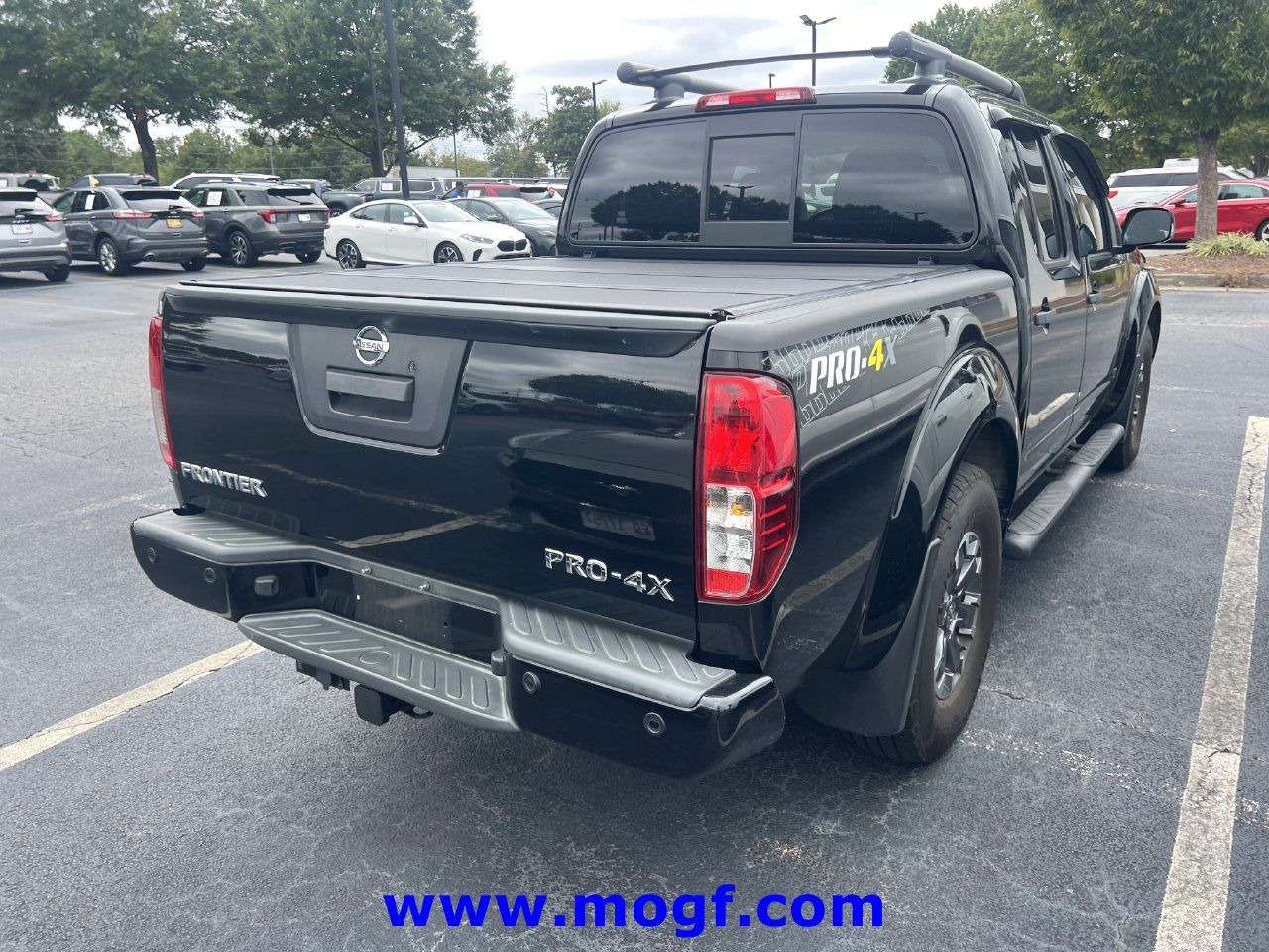 Used 2020 Nissan Frontier PRO-4X w/ Pro-4x Utility Package AWD/4WD image 3