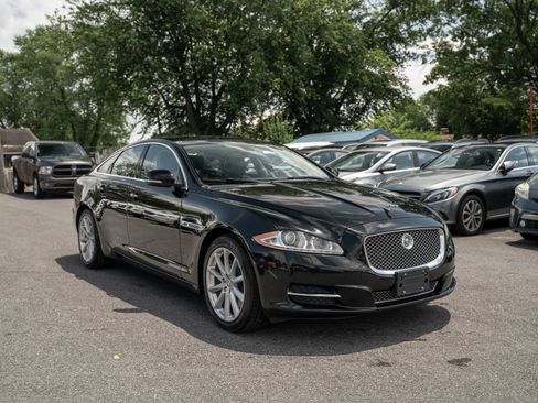 Used 2013 Jaguar XJ AWD image 4