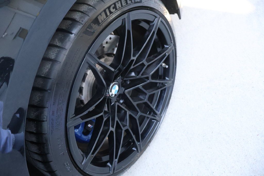 Used 2021 BMW M4 Coupe w/ Executive Package RWD image 31