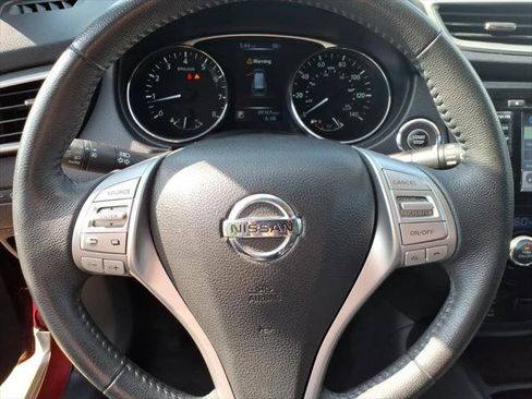 Used 2016 Nissan Rogue SL AWD/4WD image 20