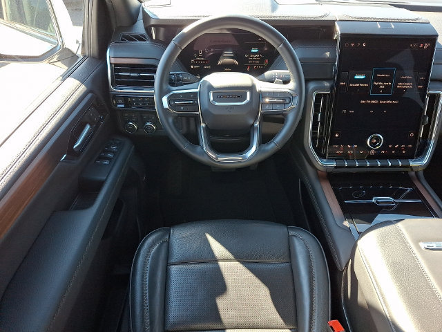 Used 2025 GMC Yukon Denali AWD/4WD image 11