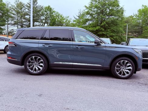 New 2026 Lincoln Aviator Reserve AWD/4WD image 2
