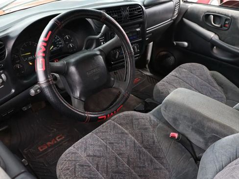 Used 2000 GMC Sonoma SLS w/ SLS Super Spec Pkg 1 image 4