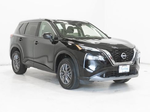Used 2023 Nissan Rogue S AWD/4WD image 6