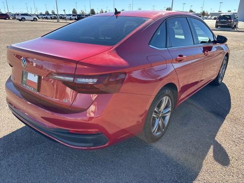 Used 2022 Volkswagen Jetta SE image 7