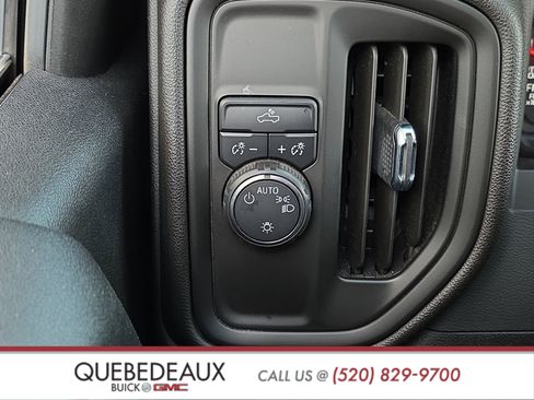 Used 2023 Chevrolet Silverado 1500 Custom image 22