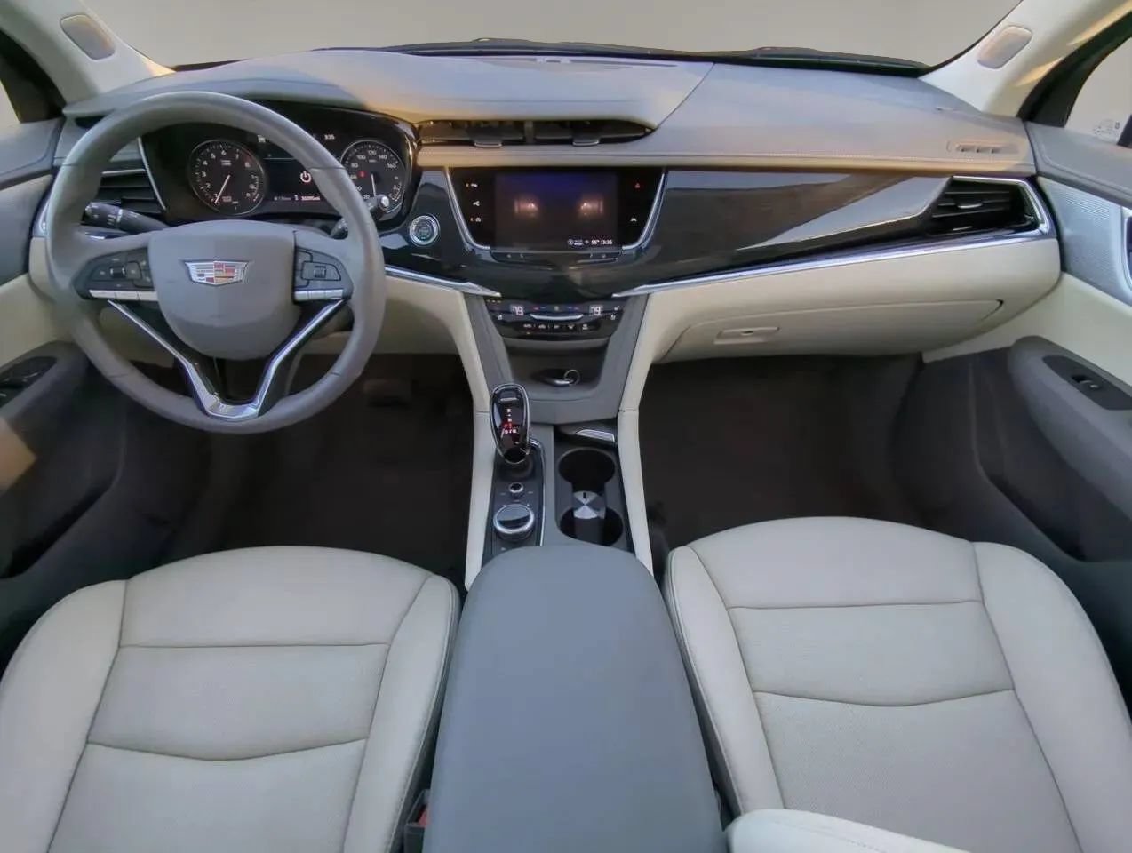 Used 2023 Cadillac XT6 Premium Luxury w/ Technology Package AWD/4WD image 20