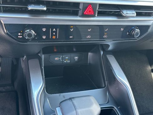 New 2026 Kia Sorento LX FWD image 27