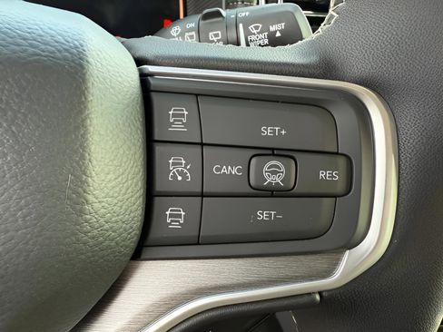New 2026 Jeep Grand Wagoneer L 4WD image 22
