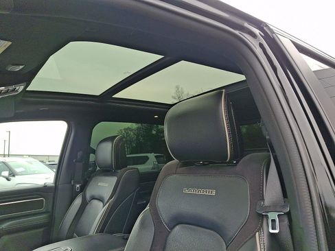 Used 2023 RAM 1500 Laramie image 14
