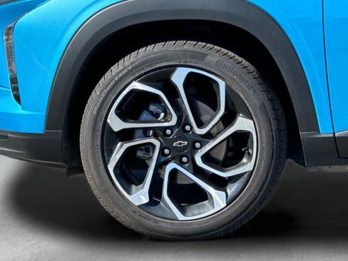 Used 2025 Chevrolet Trax RS w/ Sunroof Package image 31