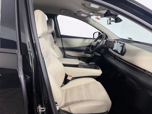 Used 2024 Nissan Ariya FWD image 26
