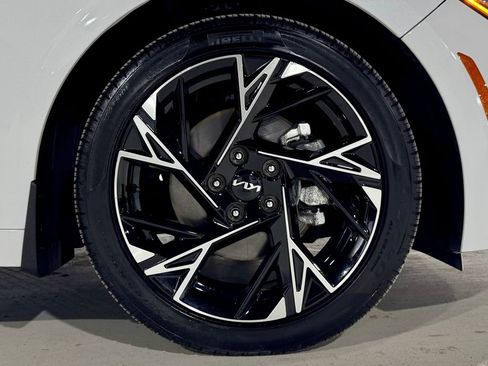 Used 2025 Kia K5 GT-Line w/ GT-Line Premium Package image 35
